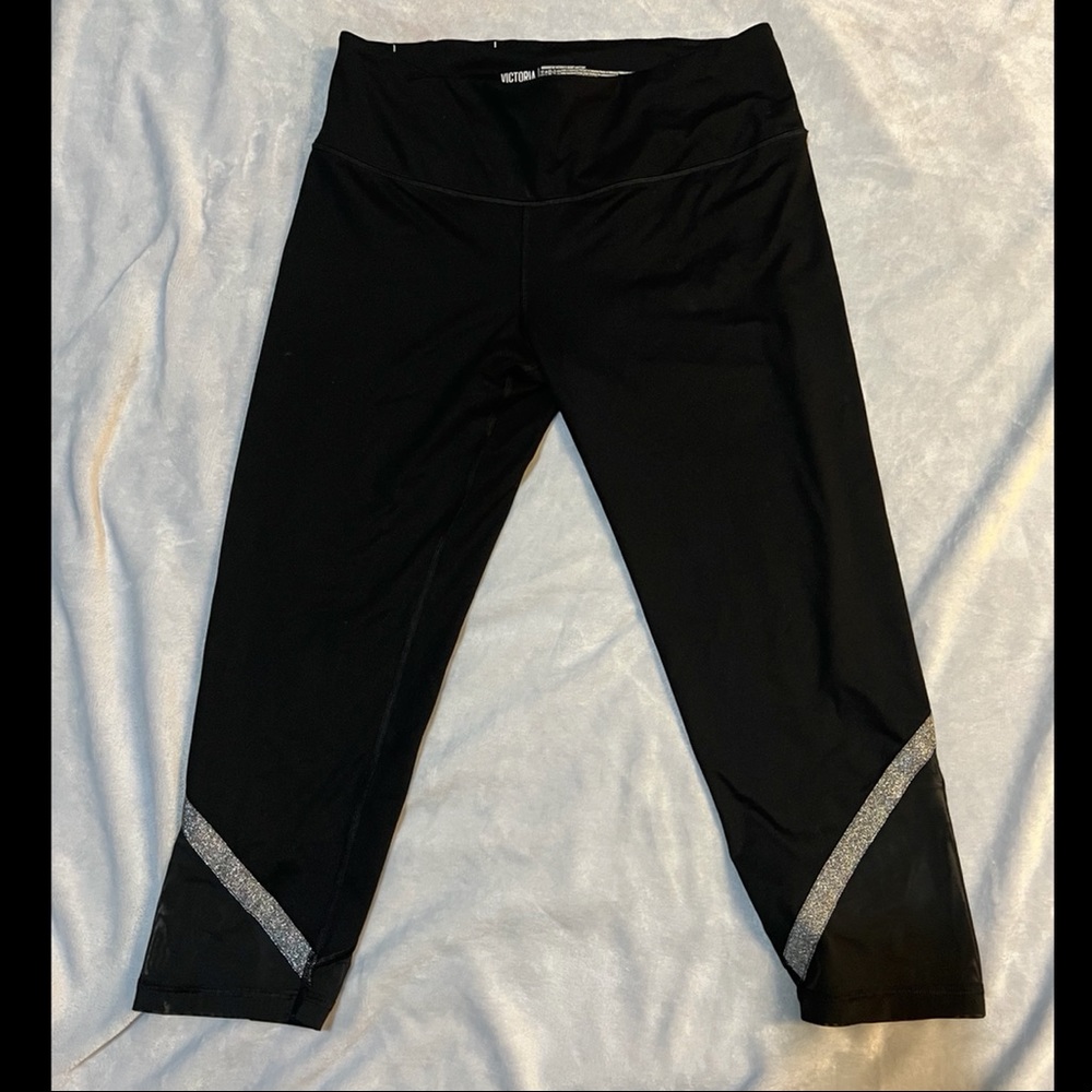 NWOT Victoria Secret Sport cropped workout leggings